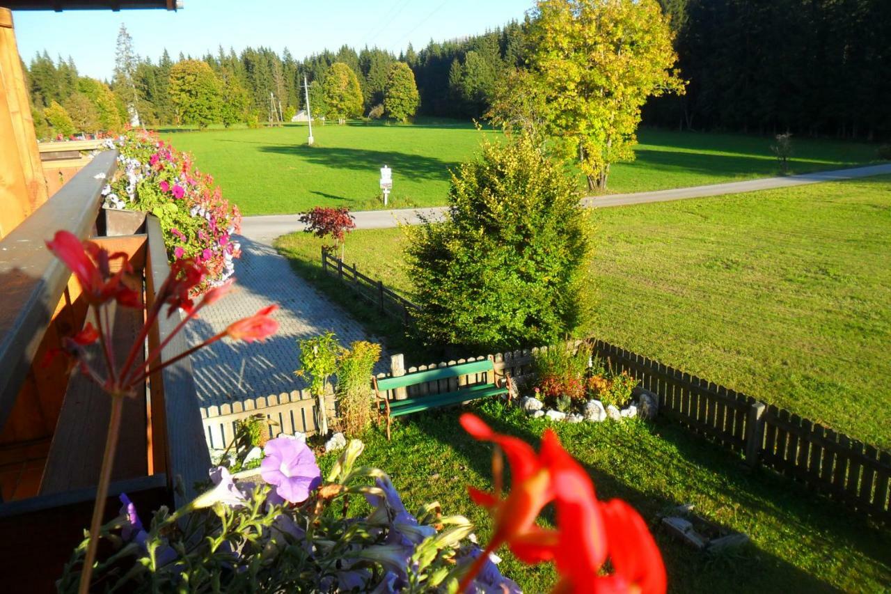 Apartamento Haus Ferienglück Ramsau am Dachstein Exterior foto