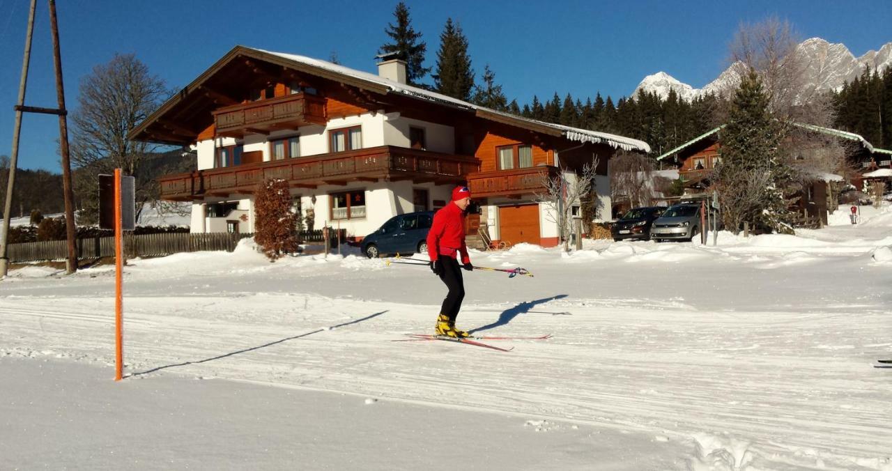 Apartamento Haus Ferienglück Ramsau am Dachstein Exterior foto